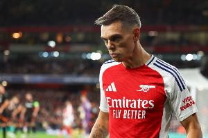 ❌罗马诺辟谣:阿森纳尚未收到费内巴切对特罗萨德的任何正式接洽