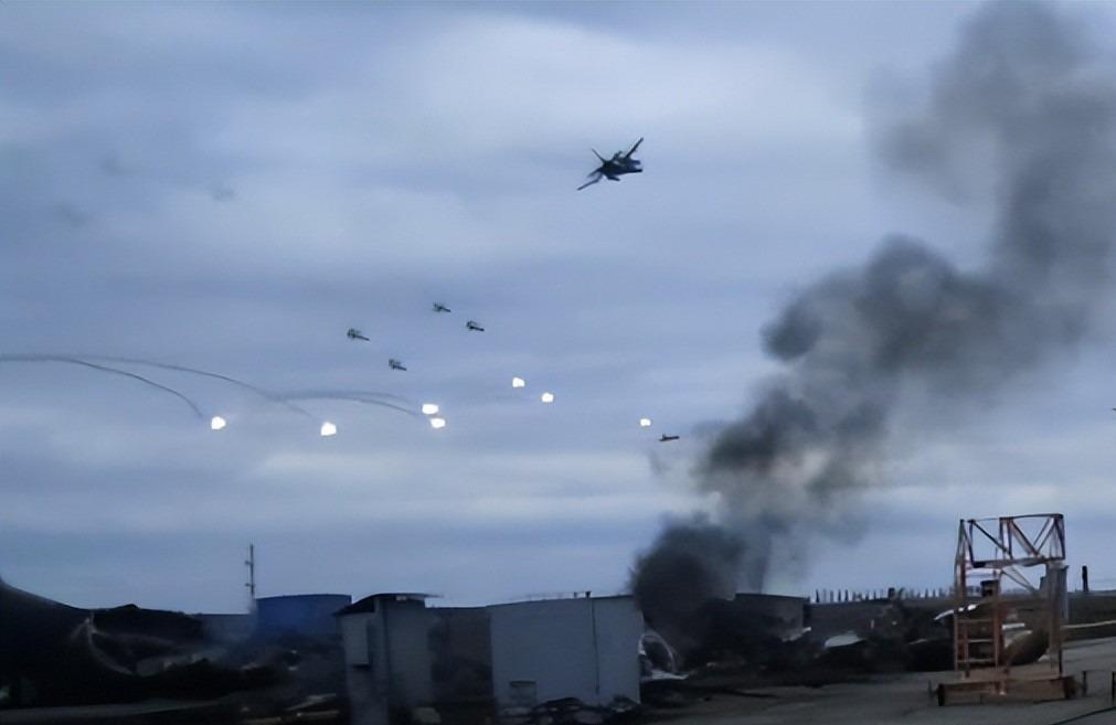 世俱杯-1:19,俄乌战损比披露,574架无人机和40枚导弹空袭,美工厂被炸