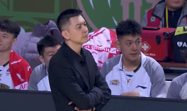 世俱杯买球-央视不播！今晚7:35，辽篮力拼黑马，杨鸣恐难逃连败，新援需爆发