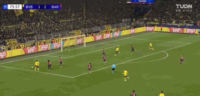 世俱杯-【欧冠】多特2比3巴萨，吉拉西、费兰·托雷斯梅开二度