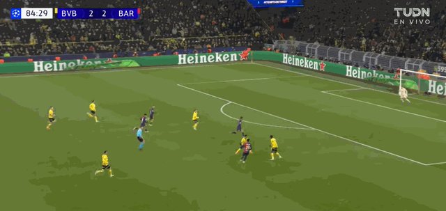 世俱杯-【欧冠】多特2比3巴萨，吉拉西、费兰·托雷斯梅开二度